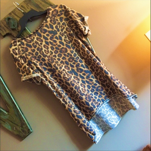 L&B Tops - NWT Leopard Print Hi-low Top